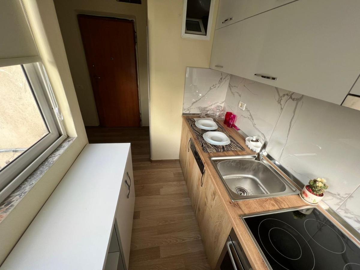 Evis House Apartment Тирана Екстериор снимка