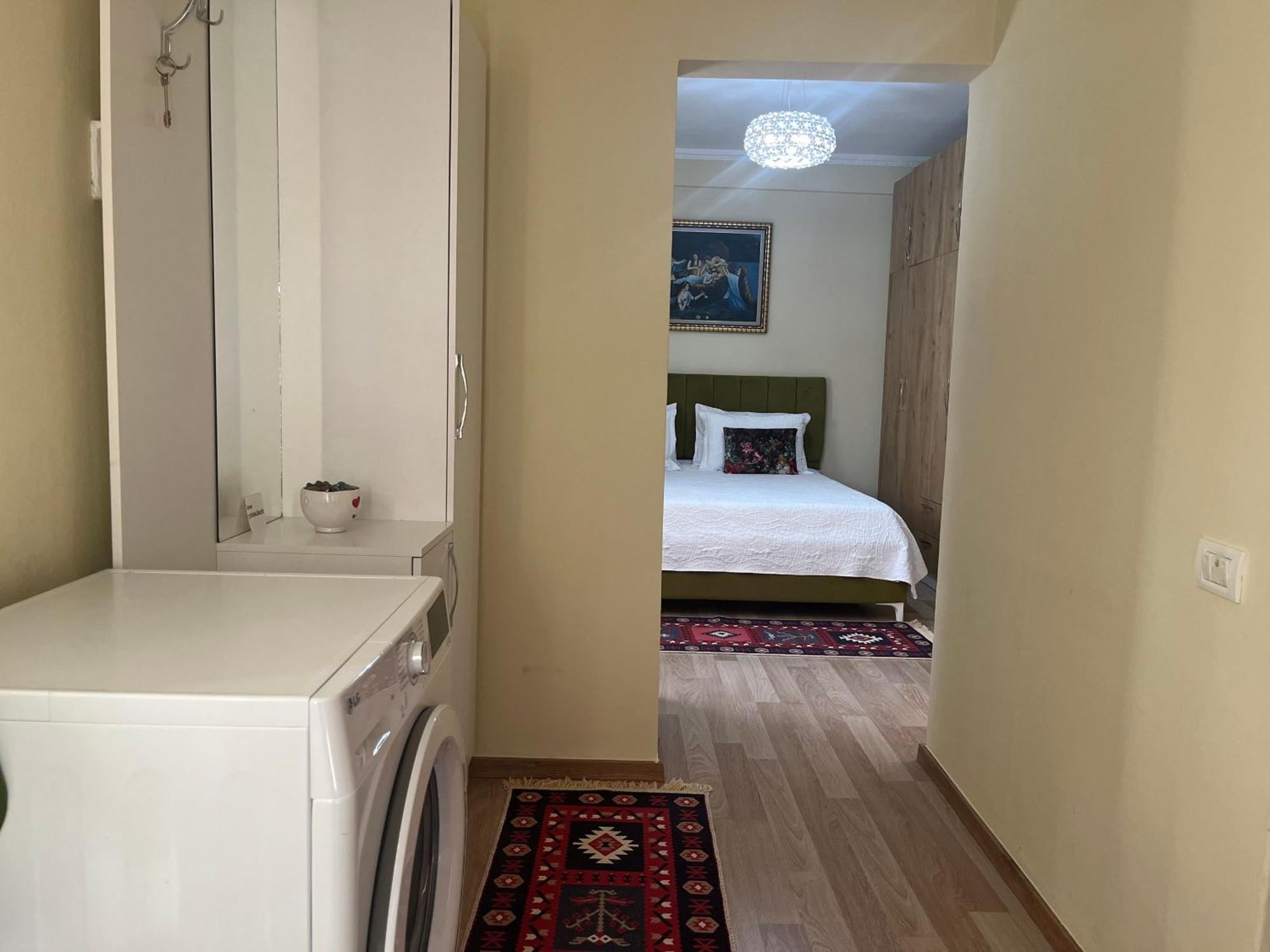 Evis House Apartment Тирана Екстериор снимка