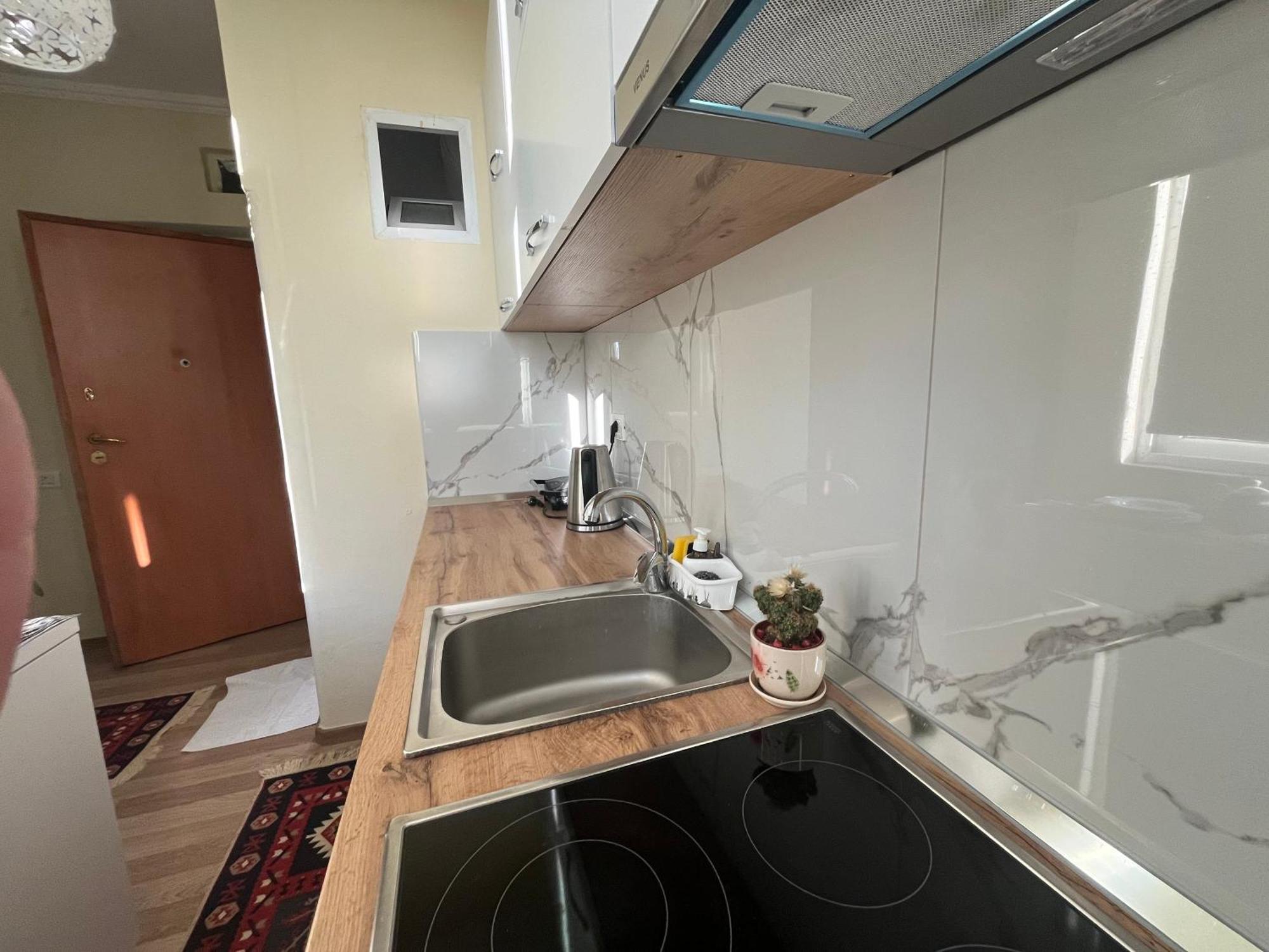 Evis House Apartment Тирана Екстериор снимка