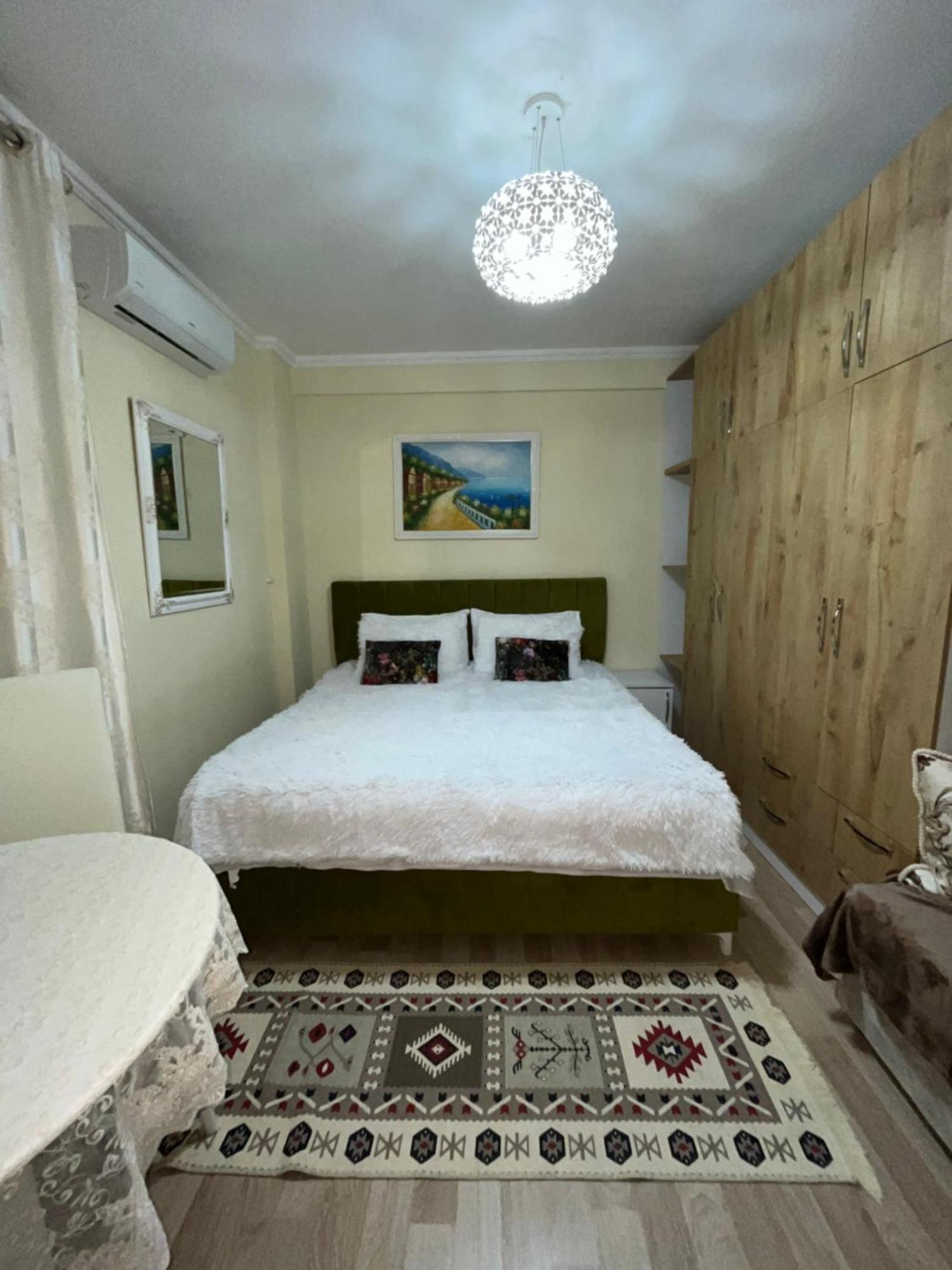 Evis House Apartment Тирана Екстериор снимка